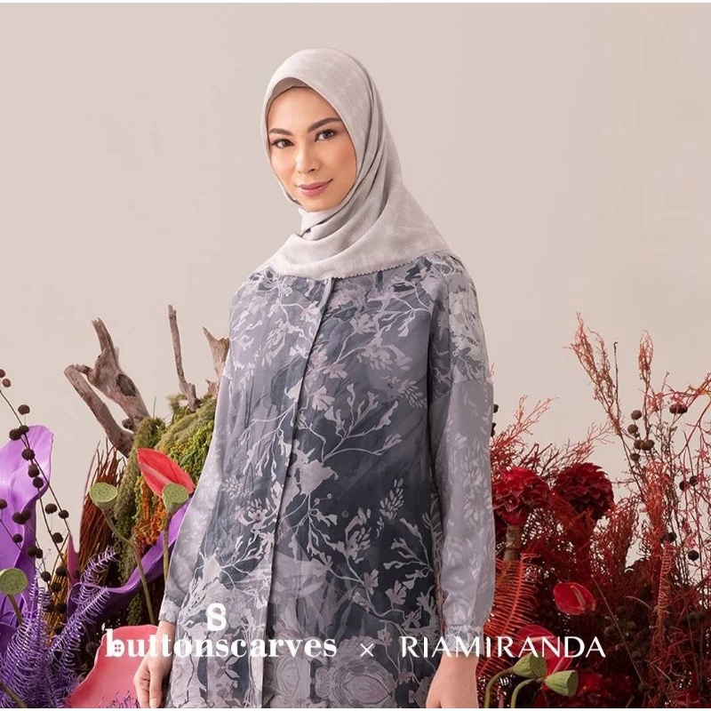 valvia top midnight buttonscarves x riamiranda size S/XS