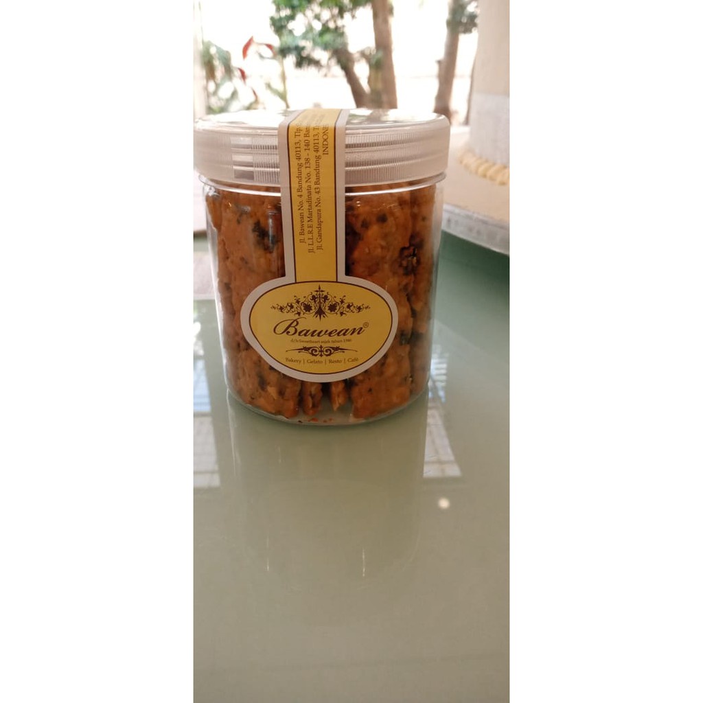 

READY JAKARTA 19 JUL 2025 - OATMEAL COOKIES BAWEAN SWEETHEART BANDUNG BEST SELLER HAMPERS HAMPER NATAL CHRISTMAS PAKET PACKAGE FESTIVE SEASON CNY NEW YEAR IMLEK LEBARAN IDUL FITRI RAMADAN GIFT OLEH OLEH AUTHENTIC ORIGINAL KULINER JAJANAN CEMILAN DESSE