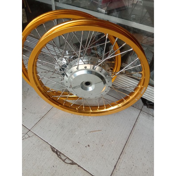 VELG JARI-JARI VARIO 125 & VARIO 150 RING 14/140/160