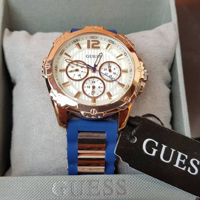 Guess Intrepid W0325L8 Original