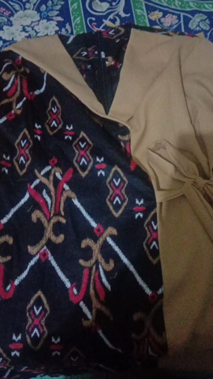 Atasan Batik Dolby Dolbi Dobby Doby Tenun Sutra Tulis Halus Katun Atbm Baron ,sarombit Atasan