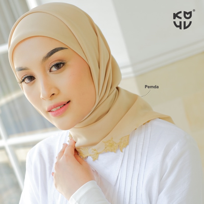 Koyu Hijab Segiempat Viney Jepang Lace Embroidery Daun