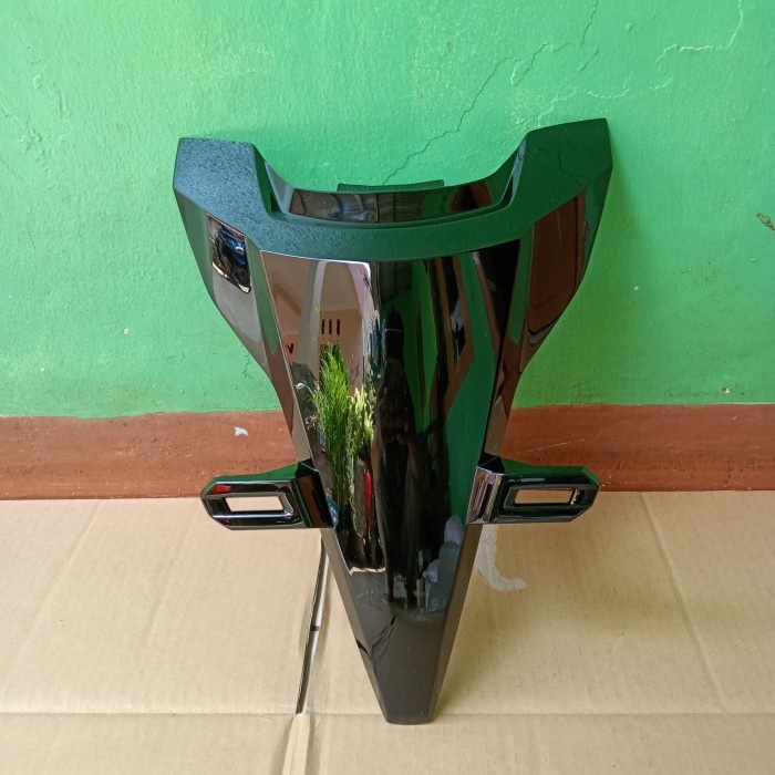 Dasi kecil dudukan plat nomor Vario New 125 LED