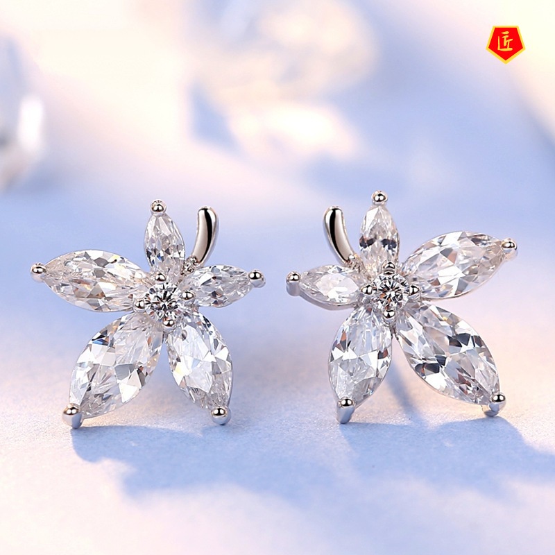 [Ready Stock]Simple Sweet Maple Leaf Diamond Silver Stud Earrings