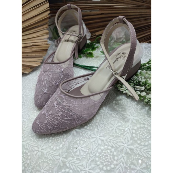 rafaizoutfit sepatu wanita warna Mauve tali tinggi 3cm tahu