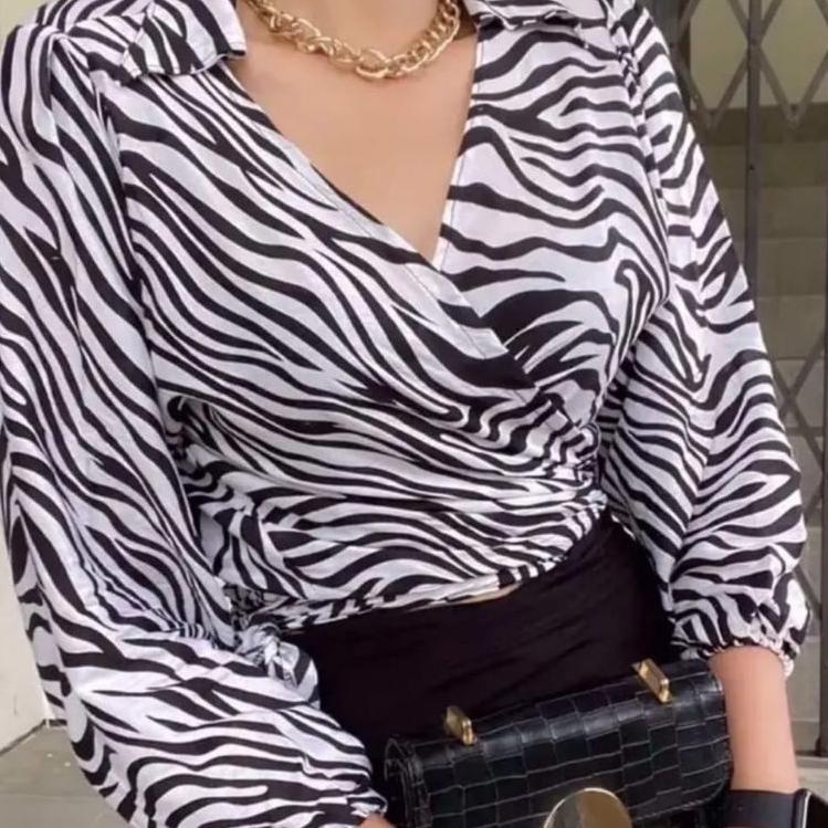 LANGSUNG KIRIM.. EN-Angelie Wrap Top motif Zebra  Bahan katun poly Lingkar Baju 96 cm.panjang Baju 3