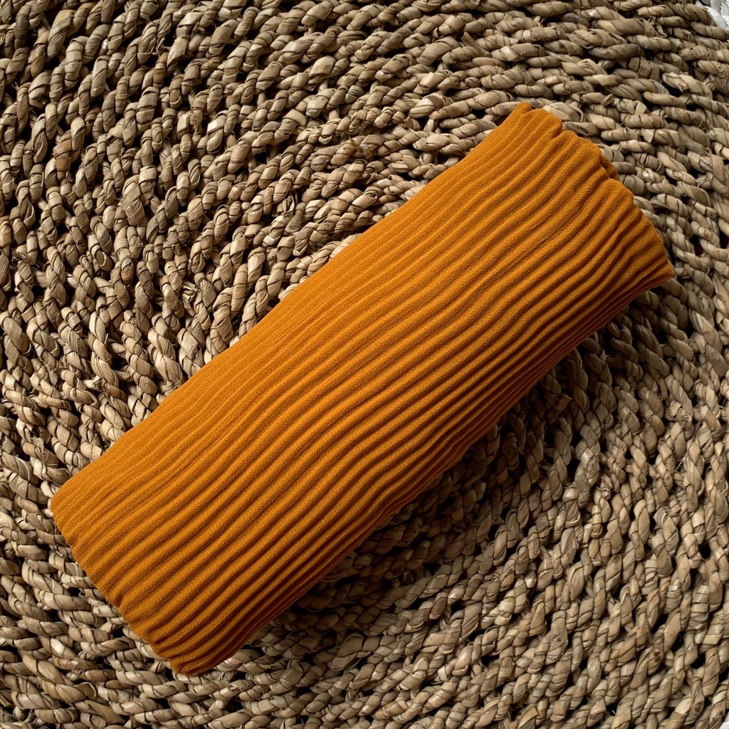 BERGO PLISKET LIDI PREMIUM Jilbab Instan tali Non tali Bahan Ceruty Jahit tepi-mustard