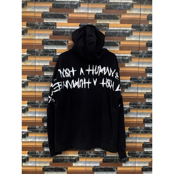 Hodie i'm not a human being originals