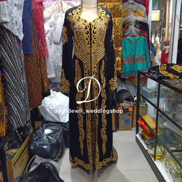 Kebaya Bludru Pengantin