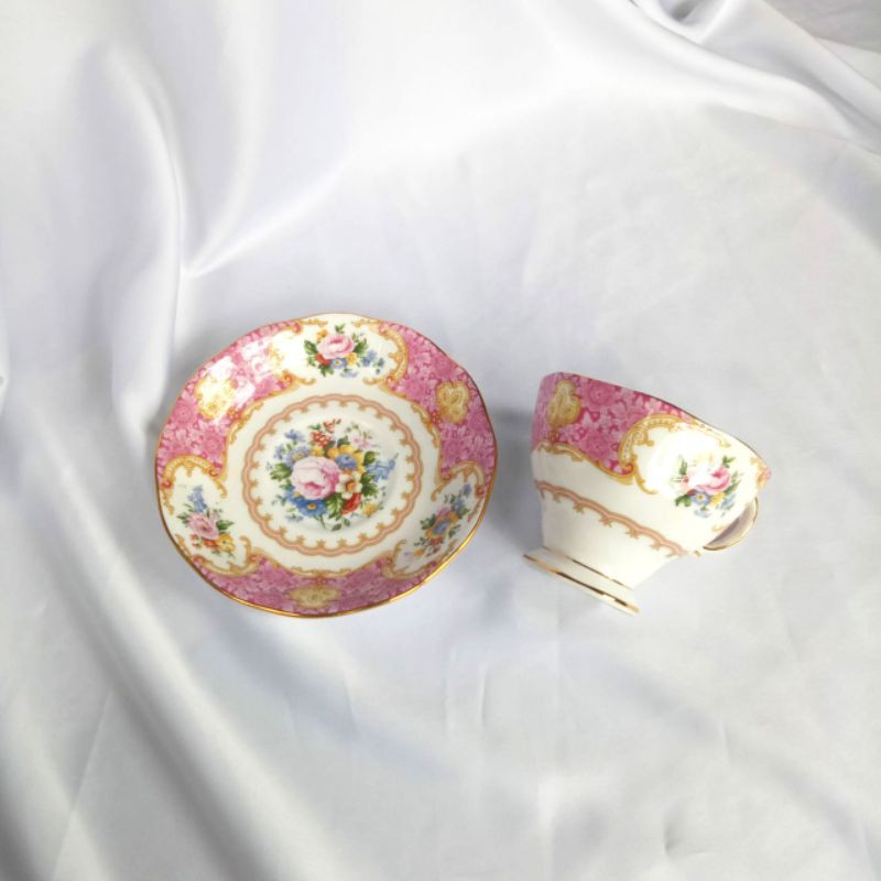 Royal Albert Tea Cup & Saucer / Royal Albert / Shabby Mug / Gelas Shabby