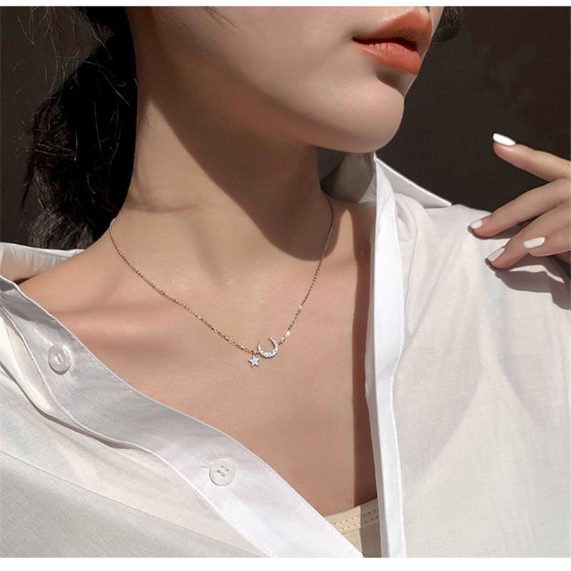 Fashion Aksesoris S925 Sterling Silver Kalung Bintang dan Bulan Desain Kepribadian Styling