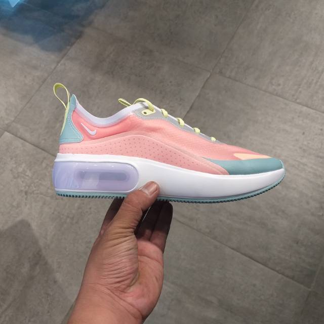 nike women's air max dia