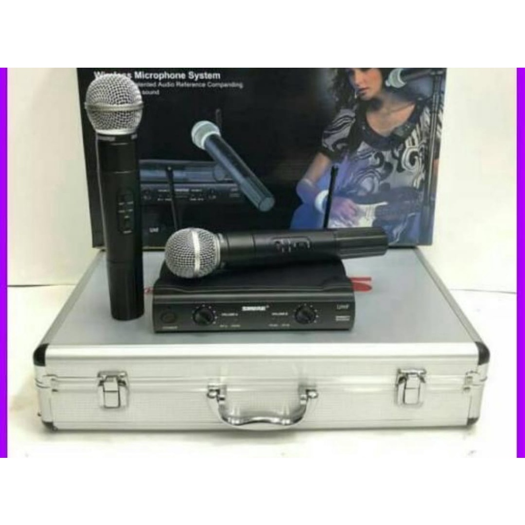 G588 PANGGUNG SHURE MIC HANDLE WIRELESS SEPASANG MIK KOPER BOX DISPLAY SOUNDBEST MICROPHONE PRO VOCAL PROFESIONAL SOUND BEST SISTEM AUDIO PANGGUNG DYNAMIC PENGERAS SUARA JERNIH DAN SENSITIF COCOK UNTUK SEGALA JENIS ACARA PANGGUNG HARGA TERJANGKAU