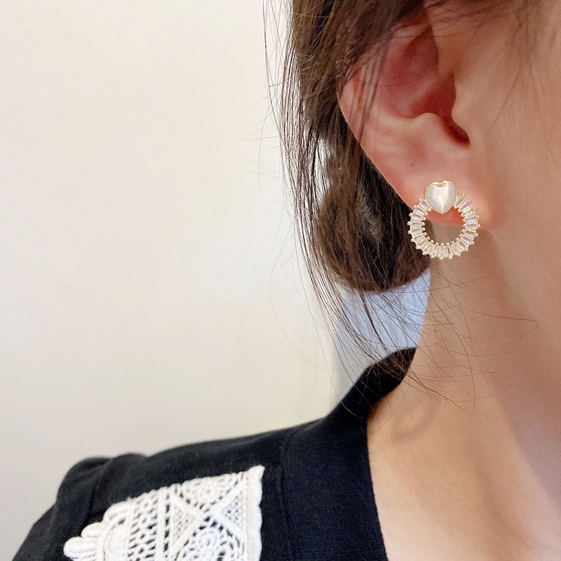 Anting Stud Zircon Bentuk Lingkaran Hati Bahan S925 Silver Needle