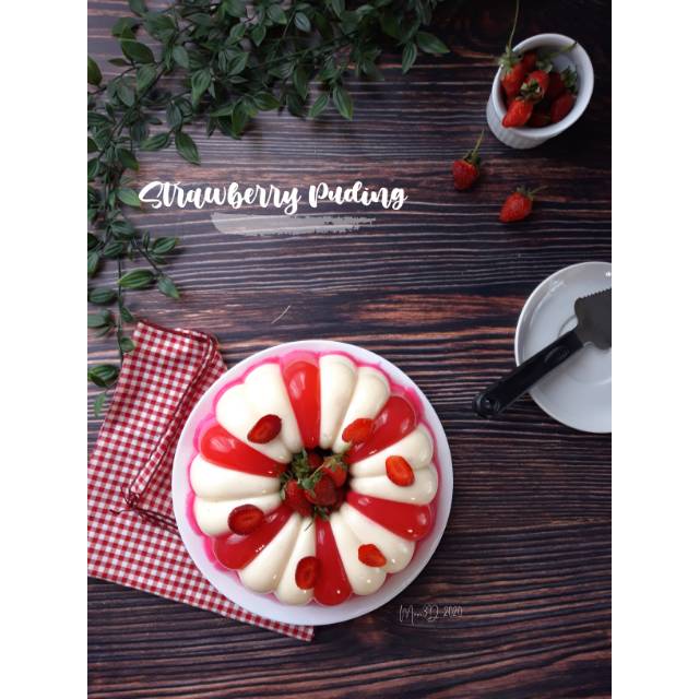 

Strawberry pudding