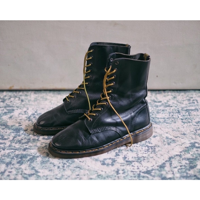 Original Dr martens 1490 black smooth, made in england (second)