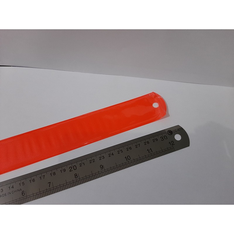 

Penggaris Besi Tipis 30 cm