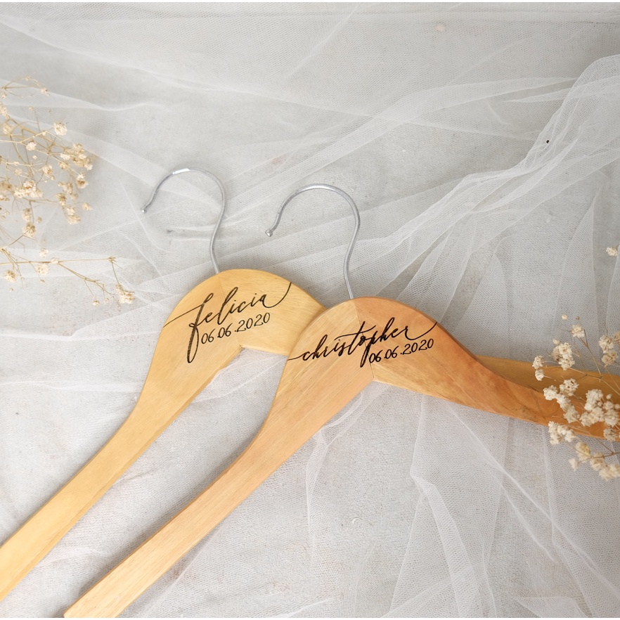 Wedding Hanger Natural Wood Foto Properti