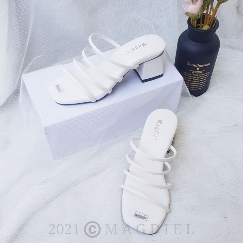 Sandals/Sepatu Wanita Magdiel Branded Import