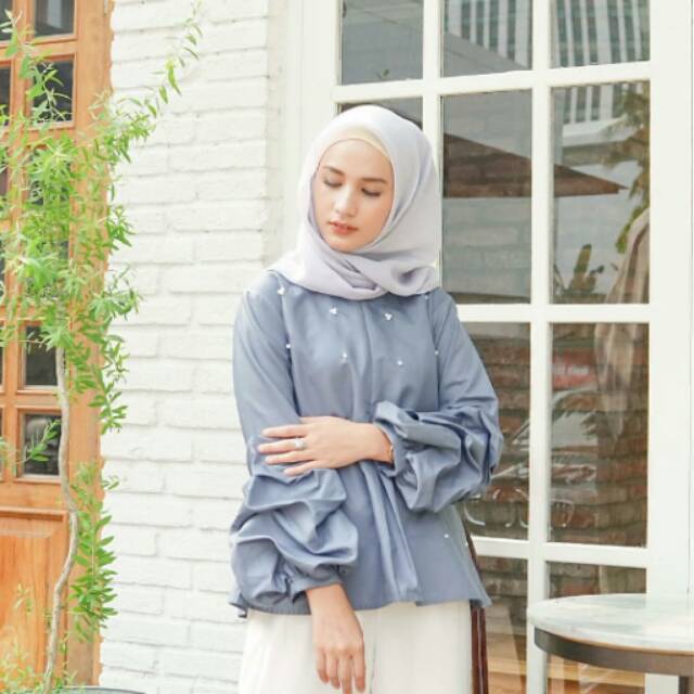 Luna Blouse WearingKlamby