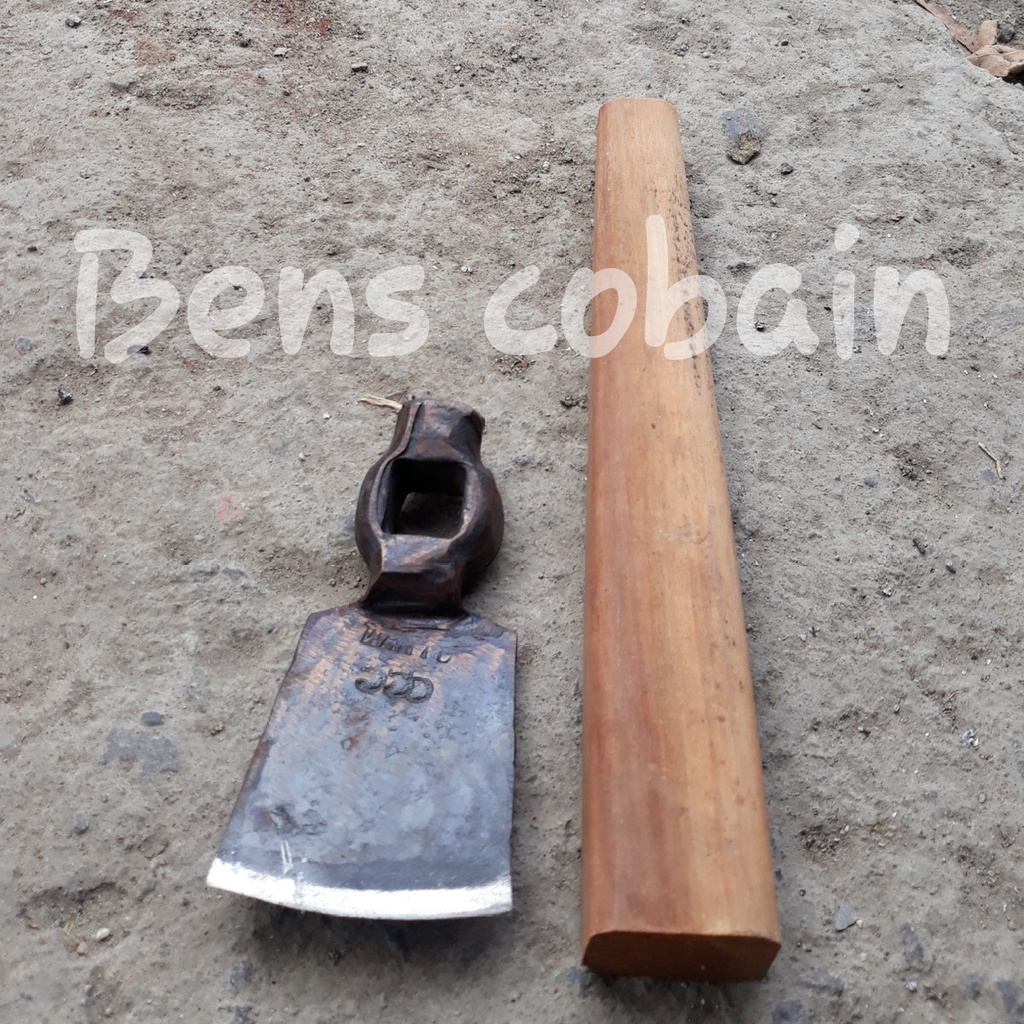 Petel / Rimbas 555 Baja Cangkul Taman dan Gagang