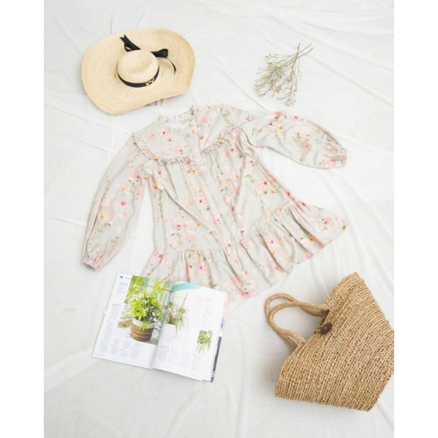 Luna blouse wearing klamby