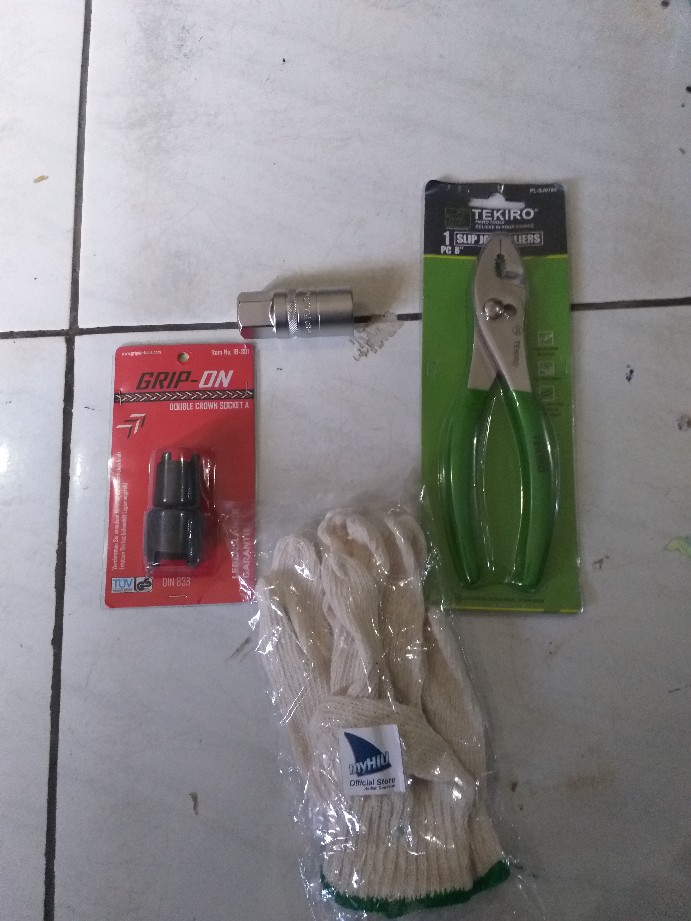 Tang Bongkar Pasang 6 ~ 8 Inch / Slip Joint Pliers Tekiro ( Jepit / Bengkok / Patah )