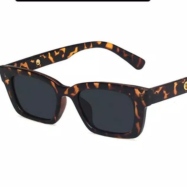 Kacamata Hitam Wanita Korean Gaya Rectangle Kacamata Hitam Sunglasses Women