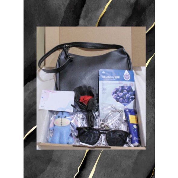 

GIFTBOX/HAMPERS/KADO CEWEK ULANG TAHUN WISUDA ANNIVERSARY KEKINIAN "Glam Hampers