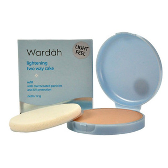 Wardah Lightening Two Way Cake Refill - 01 Light Beige