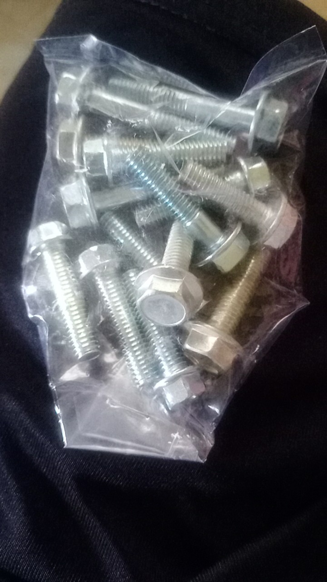 Baut Topi 10 6x30 Putih Flange Bolt