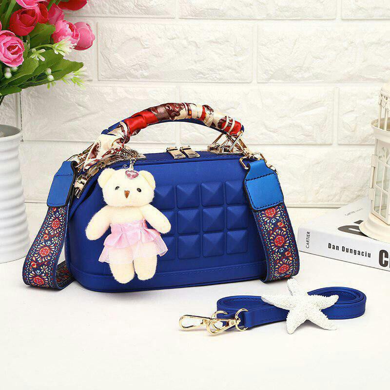 LB 413 Doctor Jelly Studded 066-1 Free Gantung Boneka + 2