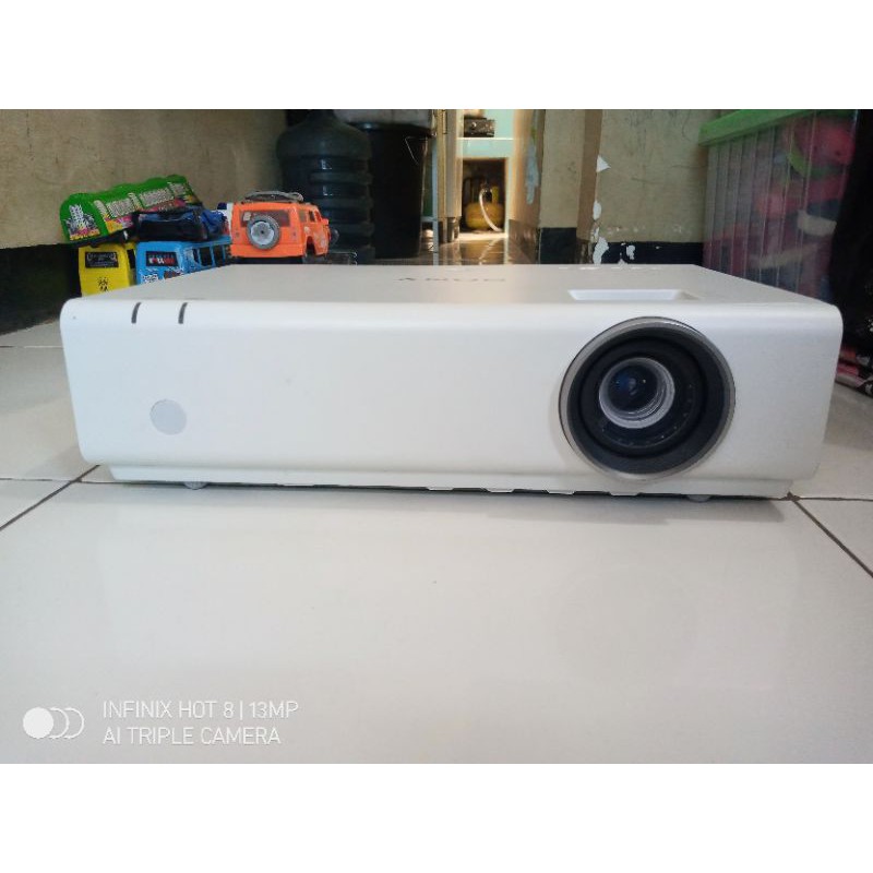 proyektor second SONY EX246 bekas mulus
