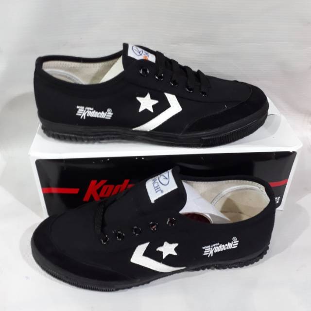 Sepatu KODACHI hitam polos kodachi bintang original