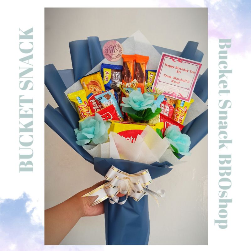 

buket snack + artificial flowers bucket snack hadiah wisuda ulang tahun gift bboshop