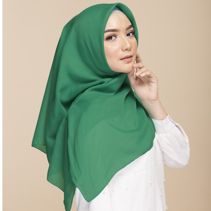 elzatta Jilbab Segi Empat Keisha Sadia Basic 2-429 - Hijau
