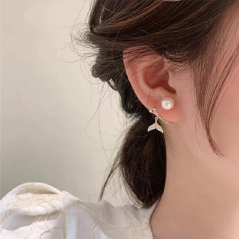 Anting Mutiara Berlian Imitasi Bentuk Ekor Ikan Gaya Korea