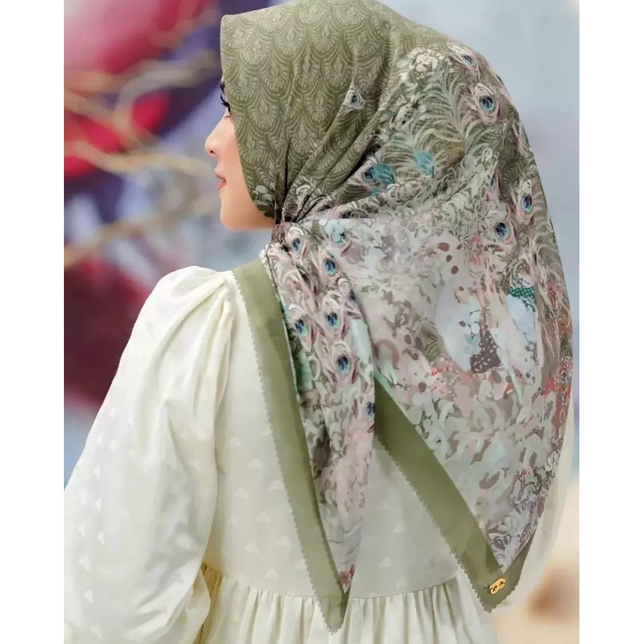 Buttonscarves The Ederra Series in Pickle