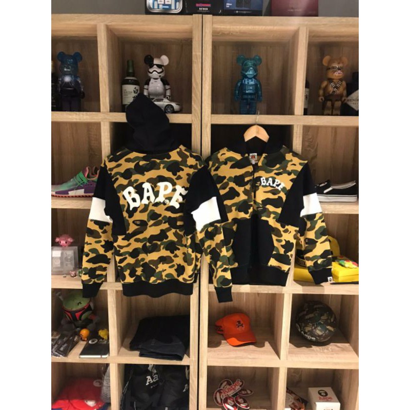 A BATHING APE