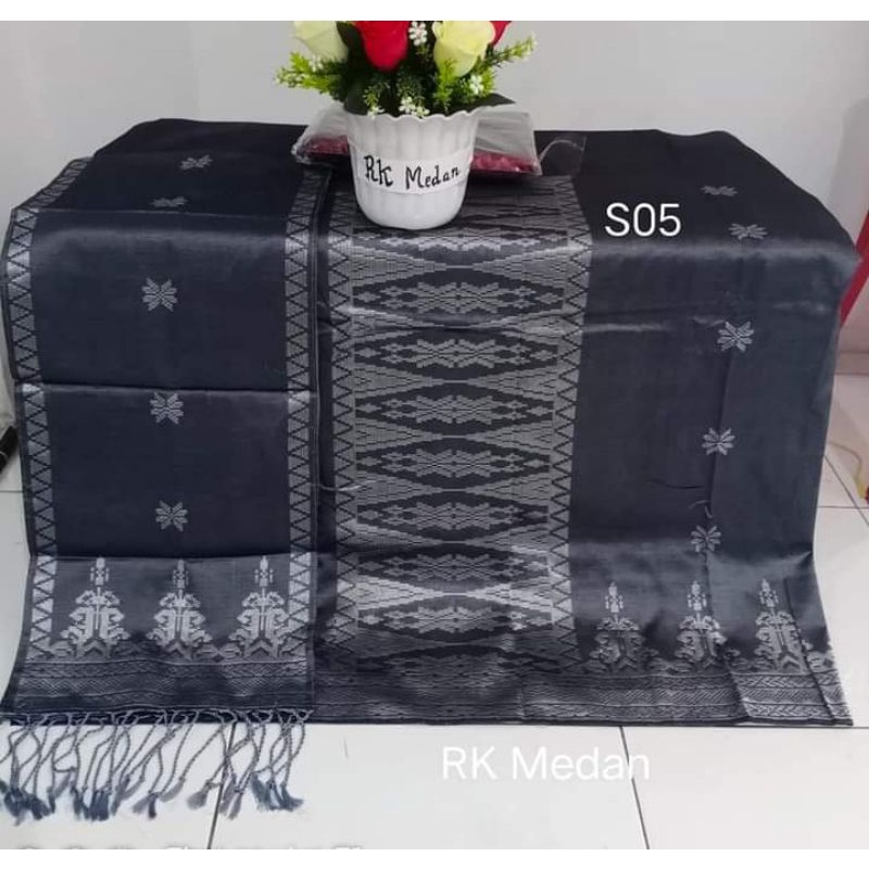 songket tenunan silungkang Padang 01