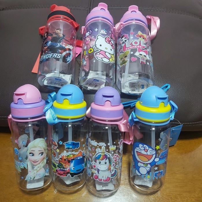 Botol Minum Anak Tali Sedotan Karakter Kartun Imut Lucu 350 ML - Random Motif