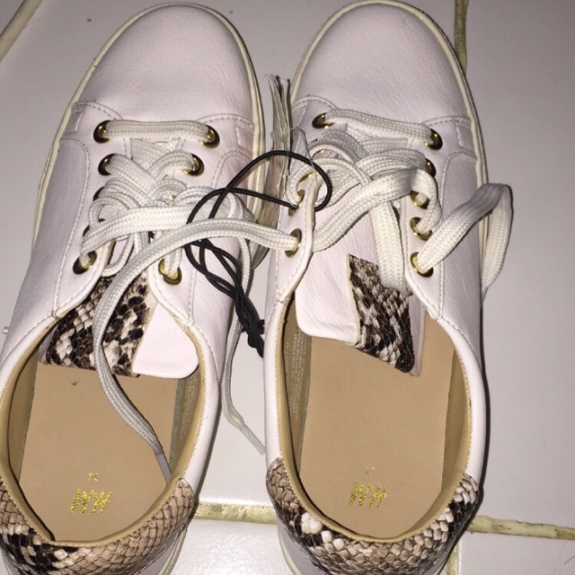 Sepatu putih HnM preloved sz 35 fit 36