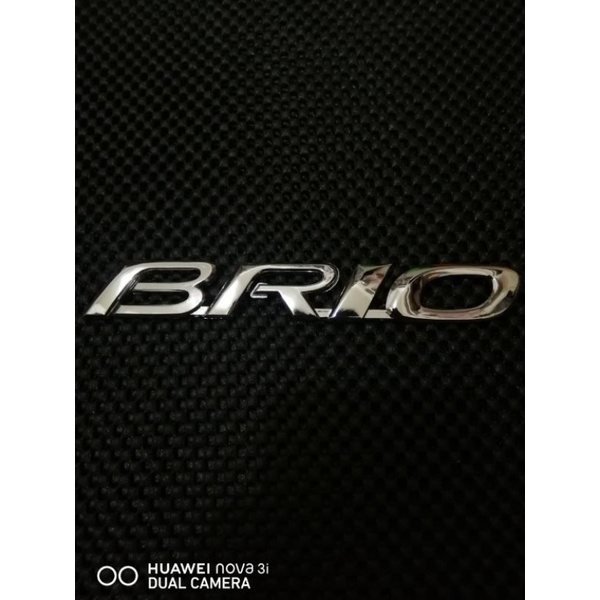 emblem tulisan brio