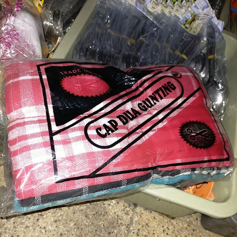 Serbet Kain Warna Cap Dua Gunting Perlusin