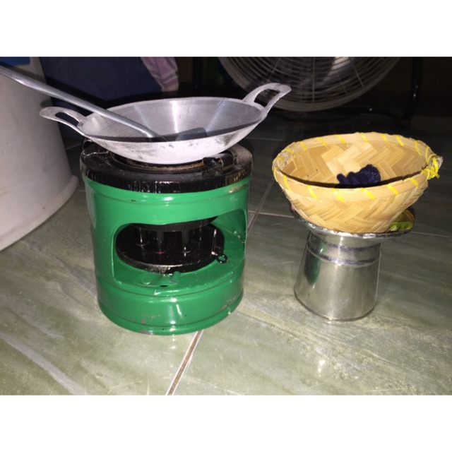 Masakan Mainan Tradisional Dari Kaleng Masak