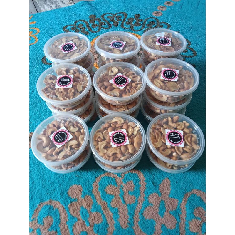 

kacang mete