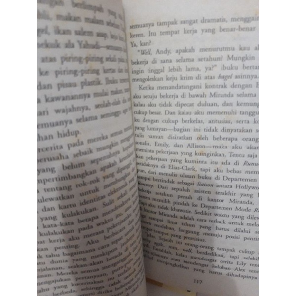 Novel The Devil Wears Prada, boss paling kejam sedunia by Lauren Weisberger-3