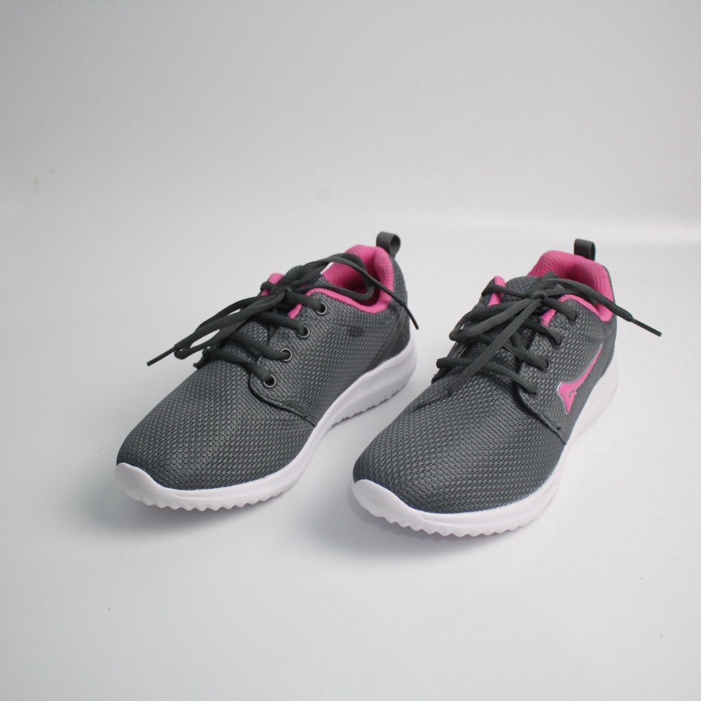 (READY) SEPATU RUNNING WANITA MERK ARDILES