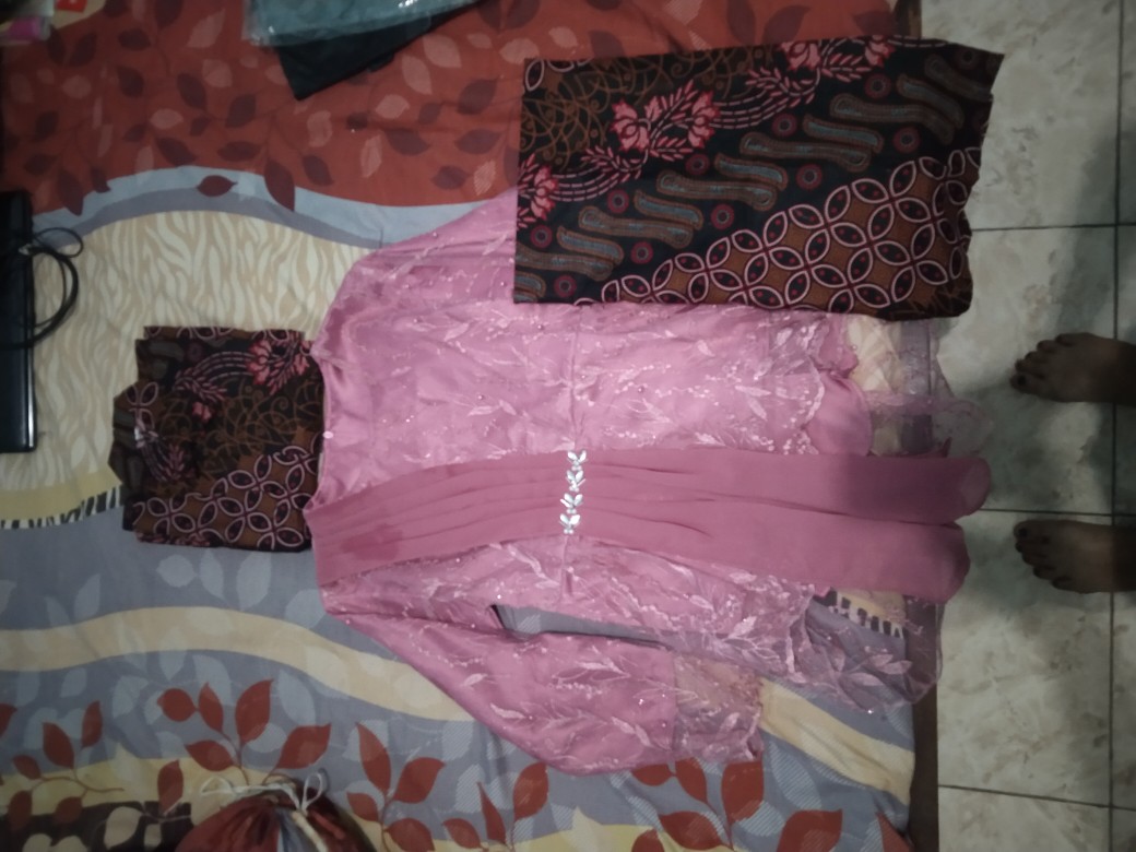 Kebaya Couple Maura Couple - Sania Ruffle Batik Couple Ori Ndoro Jowi Dnt Garansi Cp Parang Maron