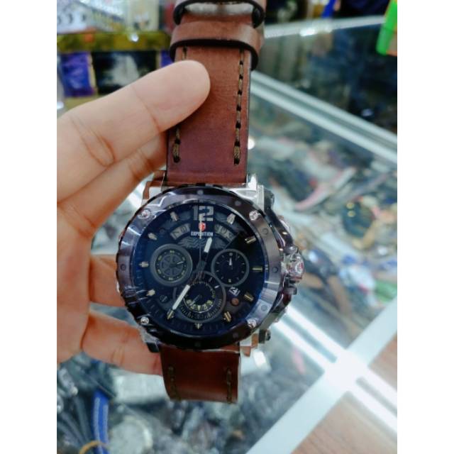 Expedition E6402 MC Pria Sporty